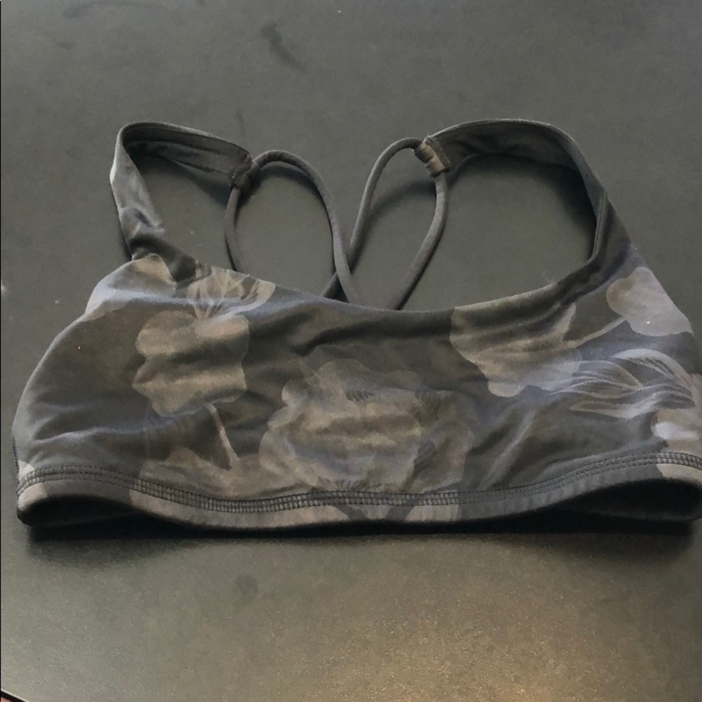 Preowned lululemon sports bra